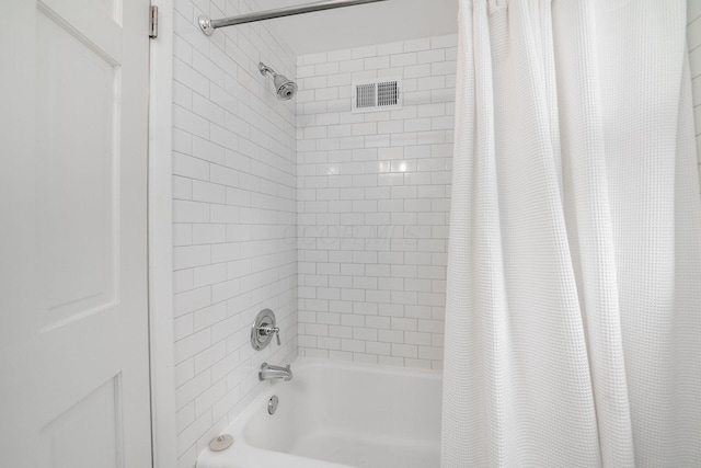 677 E Weisheimer Rd, Columbus, OH 43214 - full bath featuring shower / bath combination with curtain