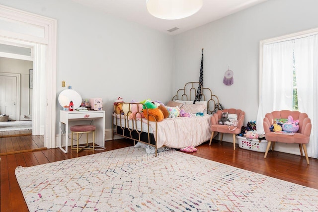 369 E Main St, Circleville, OH 43113 - bedroom featuring hardwood / wood-style floors
