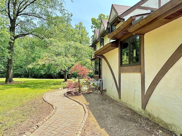 5401 Plantation Rd, Sunbury, OH 43074 - view of green lawn