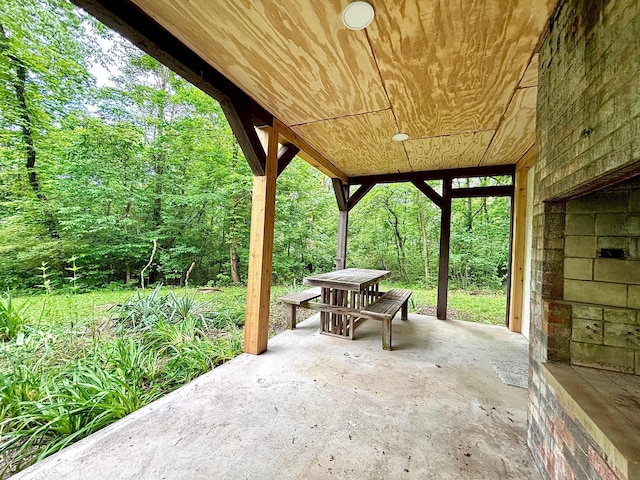 5401 Plantation Rd, Sunbury, OH 43074 - view of patio