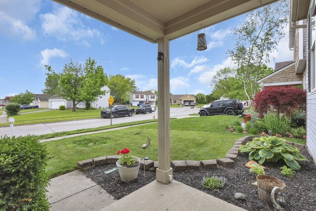 840 Gulliver Dr, Columbus, OH 43207 - view of patio / terrace with a residential view