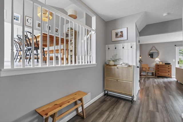 840 Gulliver Dr, Columbus, OH 43207 - corridor featuring wood finished floors and baseboards