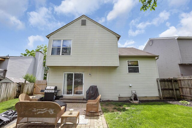840 Gulliver Dr, Columbus, OH 43207 - rear view of house with a patio area