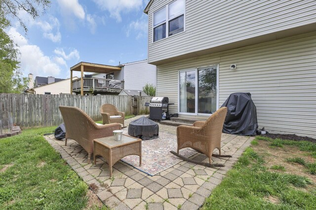 840 Gulliver Dr, Columbus, OH 43207 - view of patio / terrace featuring area for grilling