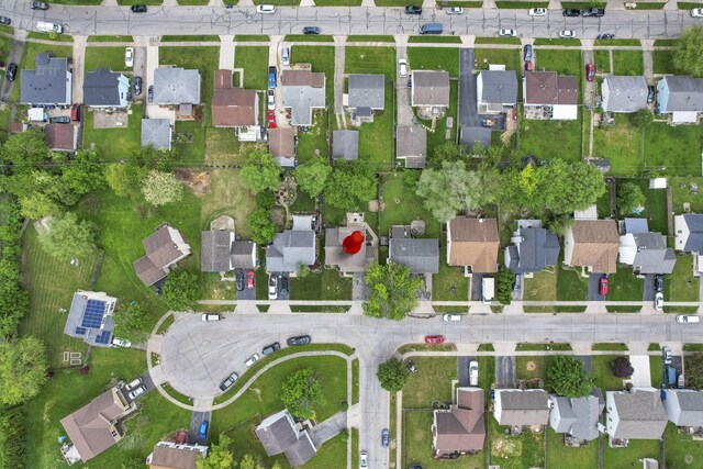 840 Gulliver Dr, Columbus, OH 43207 - aerial view of property and surrounding area featuring nearby suburban area