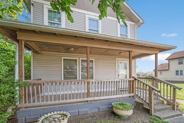 926 Harmon Ave, Columbus, OH 43223 - view of front facade featuring a porch