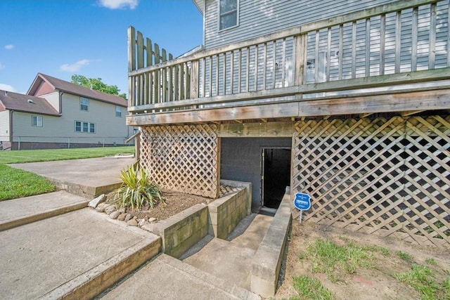 926 Harmon Ave, Columbus, OH 43223 - view of home's exterior featuring a deck and a patio