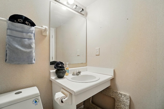 2201 Teardrop Ave Unit 34A, Columbus, OH 43235 - bathroom featuring toilet and vanity