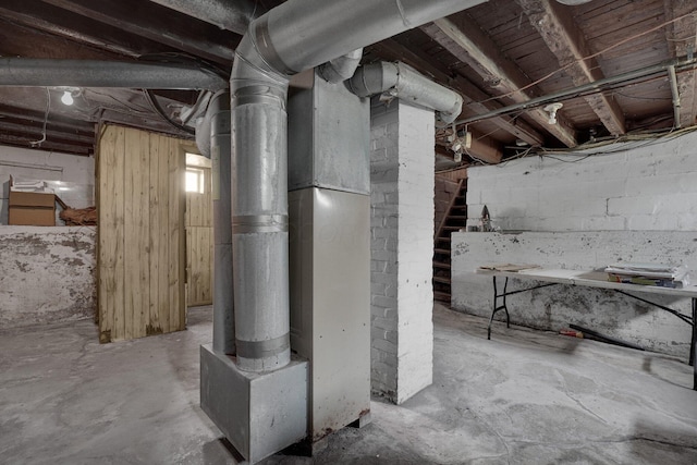 2007 Dunbar Dr, Columbus, OH 43224 - unfinished below grade area with heating unit