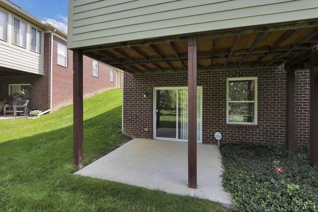 6370 Portrait Cir Unit 103, Westerville, OH 43081 - view of patio / terrace