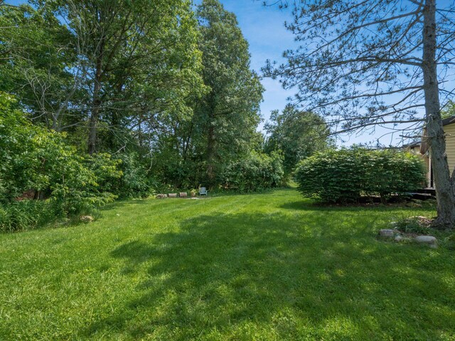 12609 Fancher Rd, Westerville, OH 43082 - view of green lawn