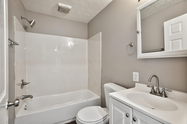 212-214 S Eureka Ave, Columbus, OH 43204 - full bath with toilet, a textured ceiling,  shower combination, and vanity