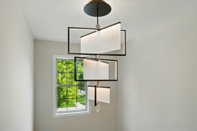 8073 Tree Lake Blvd, Powell, OH 43065 - detailed view