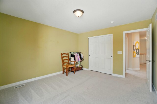 8073 Tree Lake Blvd, Powell, OH 43065 - carpeted bedroom featuring baseboards and a closet