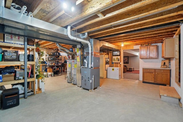 8073 Tree Lake Blvd, Powell, OH 43065 - unfinished below grade area featuring heating unit