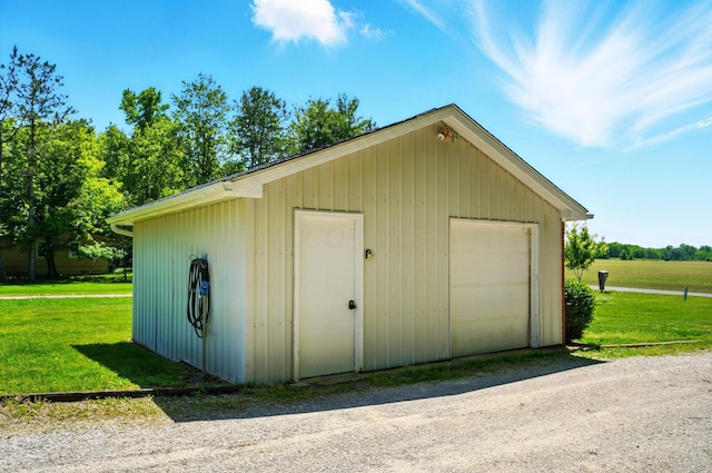 5350 Brook Rd NW, Lancaster, OH 43130 - detached garage with driveway