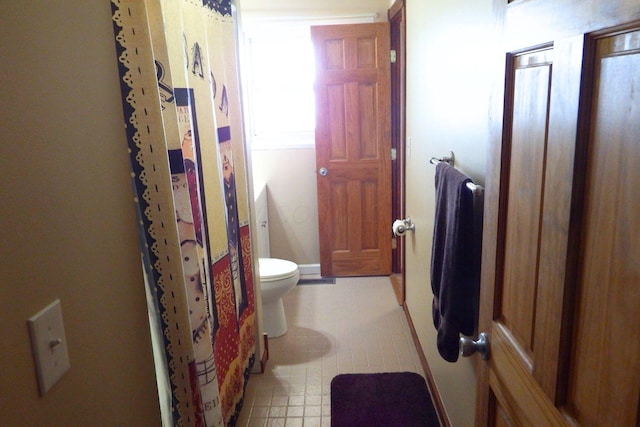5082 Sutherland Dr, Columbus, OH 43207 - full bath with toilet