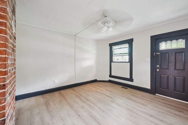 147 Schultz Ave, Columbus, OH 43222 - entryway with ceiling fan and light wood finished floors