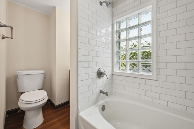 147 Schultz Ave, Columbus, OH 43222 - full bathroom featuring wood finished floors, shower / bathtub combination, and ornamental molding