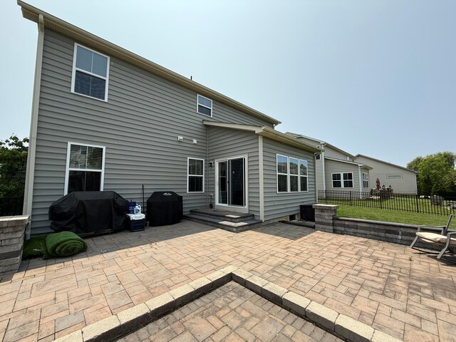 150 Shawnee Dr, Pickerington, OH 43147 - back of property with a patio area