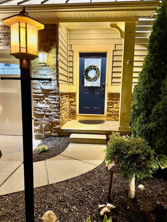 150 Shawnee Dr, Pickerington, OH 43147 - doorway to property featuring stone siding