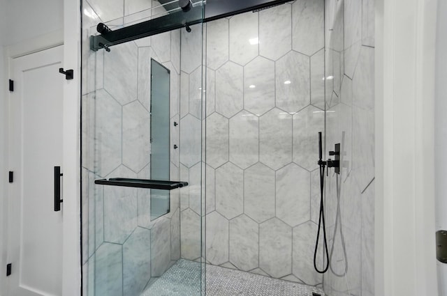 158 Punta Aly, Columbus, OH 43201 - bathroom with a stall shower