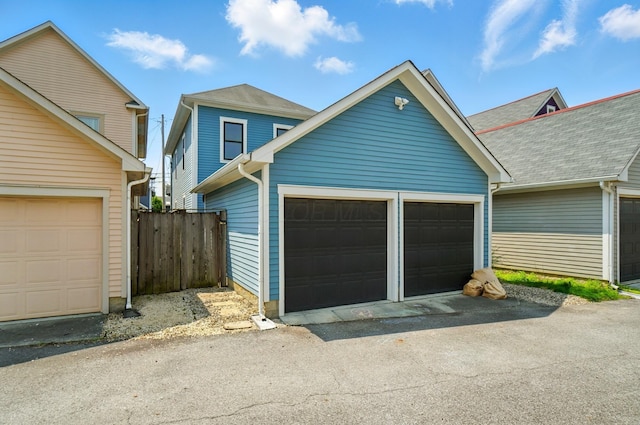 158 Punta Aly, Columbus, OH 43201 - view of garage