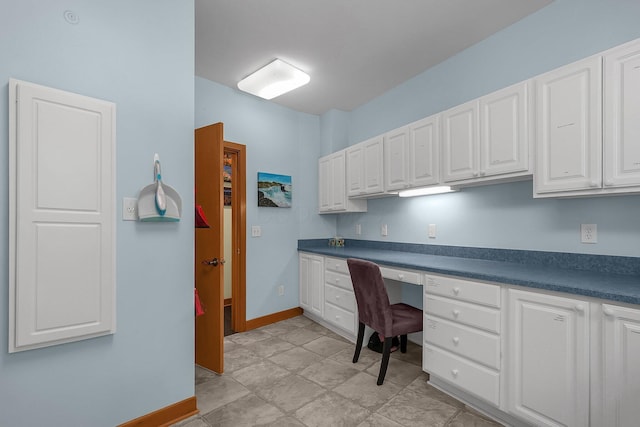 3850 Alward Rd SW, Pataskala, OH 43062 - office space with built in desk and baseboards