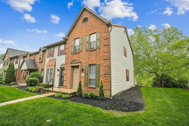 5905 Shadow Lake Cir, Columbus, OH 43235 - view of front of property featuring a front lawn and brick siding