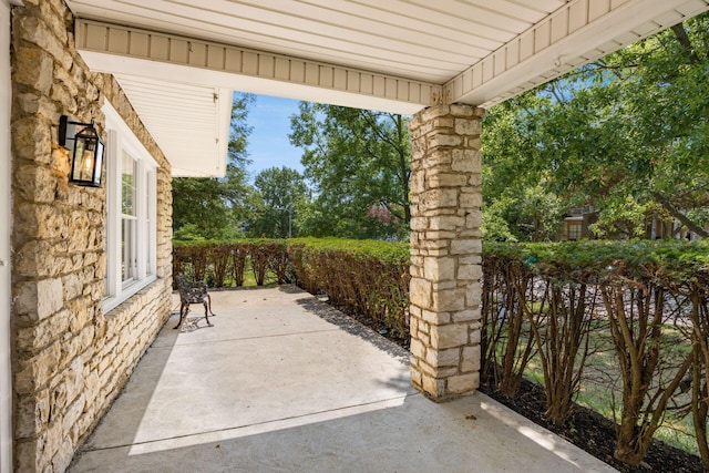 320 Rhoads Ave, Columbus, OH 43205 - view of patio / terrace