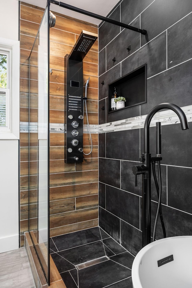 320 Rhoads Ave, Columbus, OH 43205 - bathroom featuring a shower stall