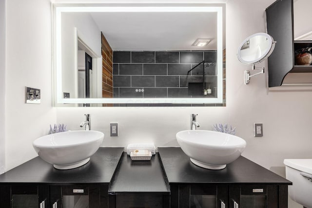320 Rhoads Ave, Columbus, OH 43205 - full bathroom with toilet and double vanity