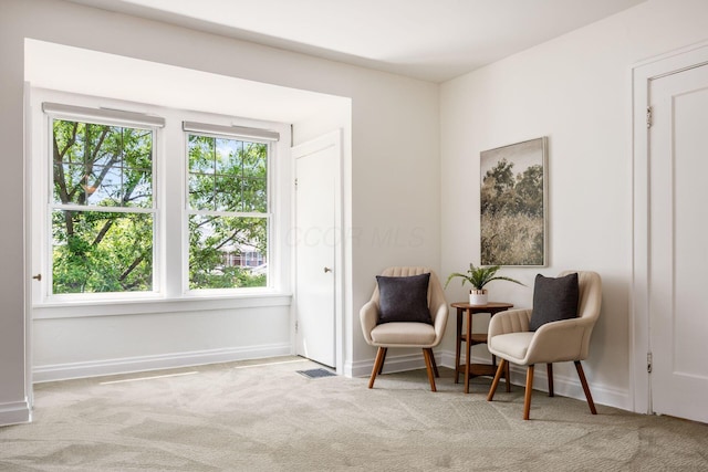 320 Rhoads Ave, Columbus, OH 43205 - sitting room with carpet flooring and baseboards