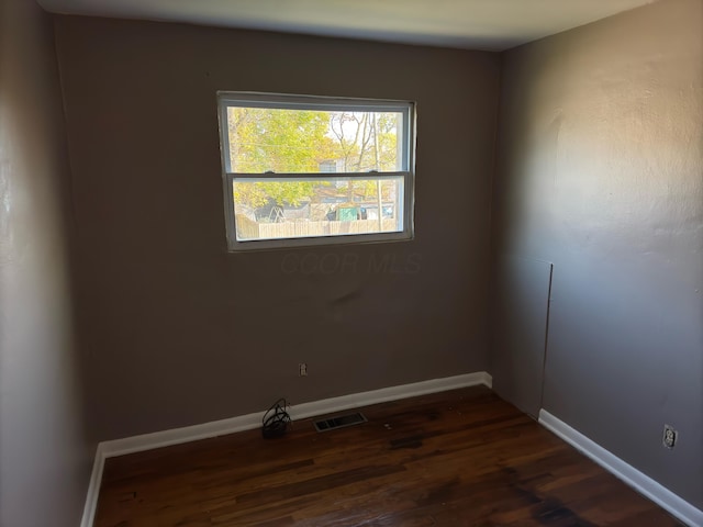 442-446 S Yale Ave, Columbus, OH 43223 - empty room featuring dark wood-style flooring and baseboards
