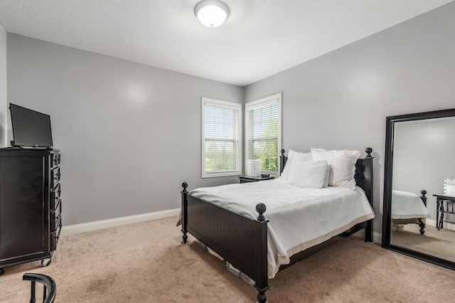 7685 Skarlocken Grn, New Albany, OH 43054 - bedroom with light carpet