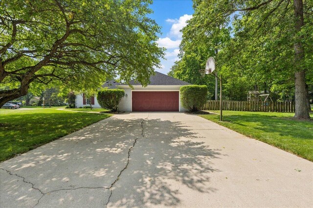 685 Hawthorne Dr, Circleville, OH 43113 - view of front of home featuring concrete driveway and a garage