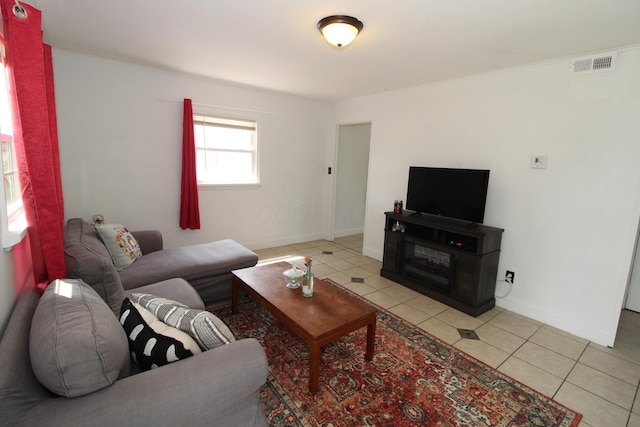3136 E 12th Ave, Columbus, OH 43219 - living room with light tile patterned flooring and baseboards