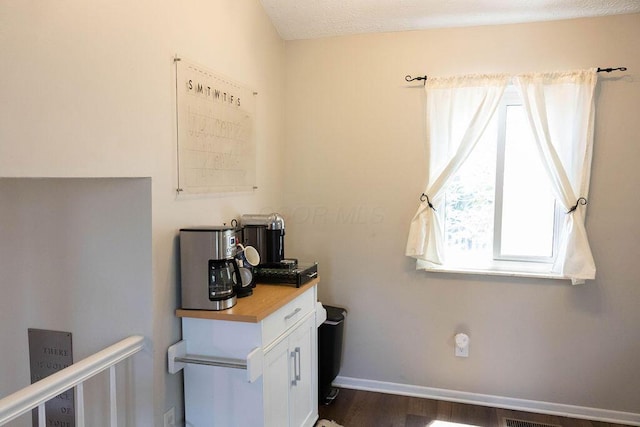 1771 Redcloud Dr, Powell, OH 43065 - office featuring dark wood-style floors and baseboards