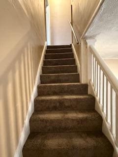 863 E Whittier St, Columbus, OH 43206 - view of stairs