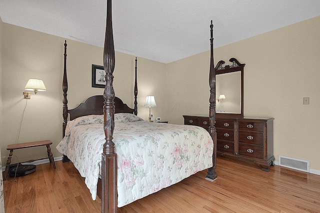 1263 Clubview Blvd S, Columbus, OH 43235 - bedroom with wood finished floors and baseboards
