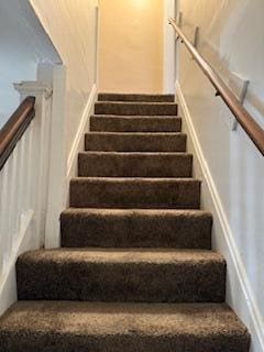 865 E Whittier St, Columbus, OH 43206 - view of stairway