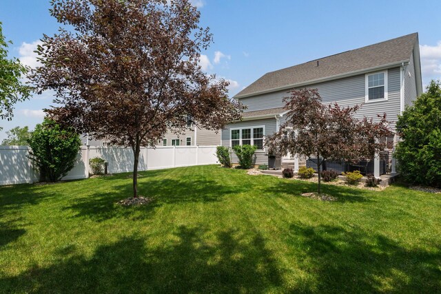 676 Ferguson Ave, Delaware, OH 43015 - view of yard