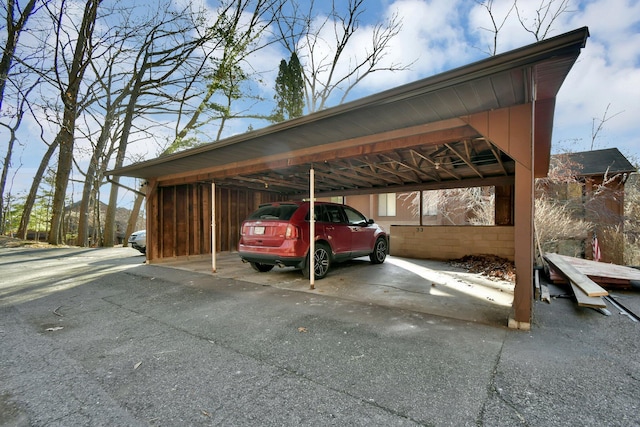 1442 Londondale Unit 3-3, Newark, OH 43055 - view of parking / parking lot
