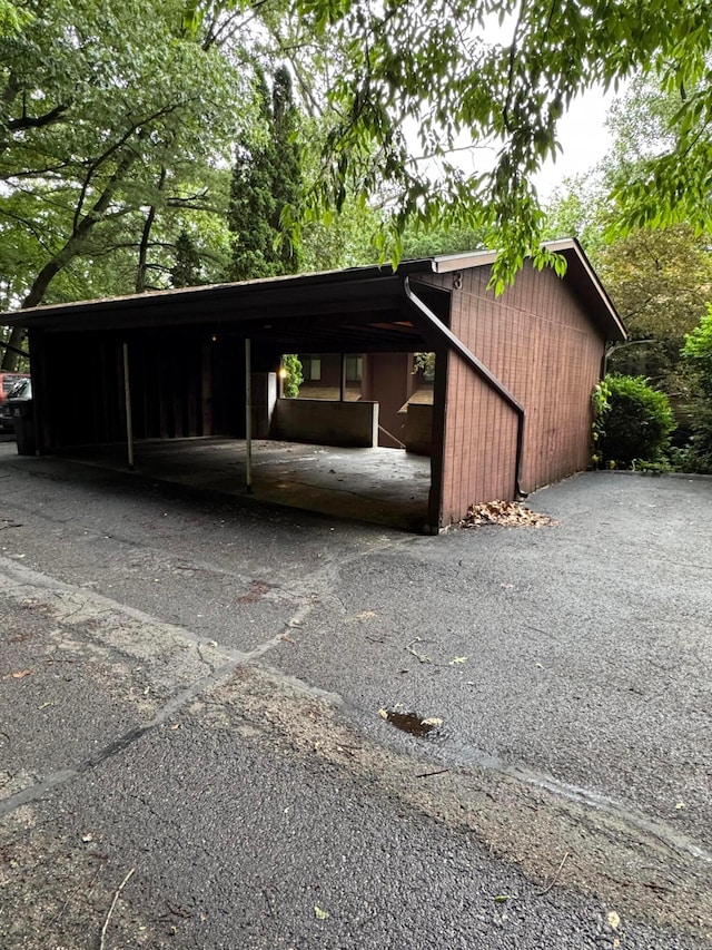1442 Londondale Unit 3-3, Newark, OH 43055 - view of car parking