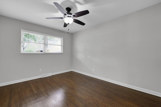2608 Edgevale Rd, Columbus, OH 43221 - unfurnished room with dark wood-type flooring and a ceiling fan