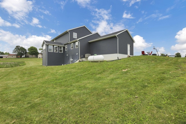 9559 Basil Rd NW, Baltimore, OH 43105 - back of property with a yard