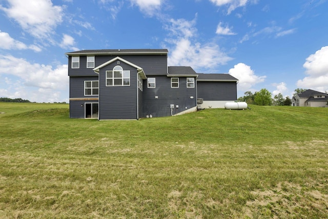 9559 Basil Rd NW, Baltimore, OH 43105 - back of property with a yard