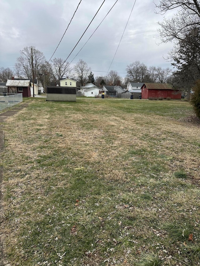 662 Frederick St, Lancaster, OH 43130 - view of grassy yard with an outbuilding