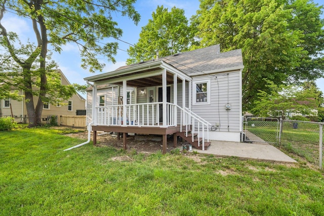 961 Davis Ave, Newark, OH 43055 - back of house with a patio area, roof with shingles, and a gate
