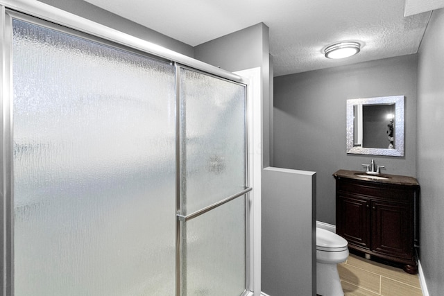 1245 Little Bear Loop, Lewis Center, OH 43035 - full bathroom featuring toilet, a shower stall, and vanity